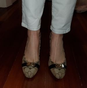 NWOT Coach Pumps